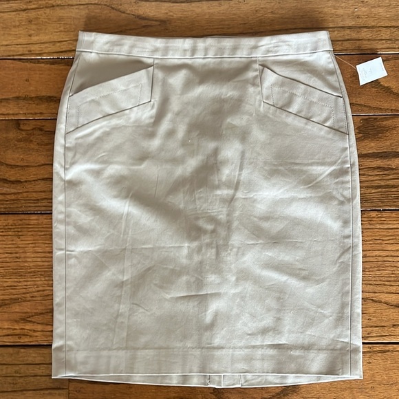GAP Tan Knee-length Pencil Skirt - Picture 5 of 11